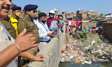पुलिस महानिदेशक उत्तराखंड महोदय द्वारा लिया गया बाढ़ प्रभावित क्षेत्रों का जायजा, अच्छा कार्य करने वालों को पुलिस मैडल देने की घोषणा