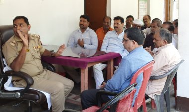- बिना अनुज्ञप्ति एवं निर्धारित स्थान के अलावा आतिशबाजी बेचने वालों पर होगी सख्त कार्यवाही- थानाध्यक्ष