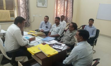 प्रशासन गांव के संग अभियान से पूर्व उपखंड अधिकारी ने ली बैठक