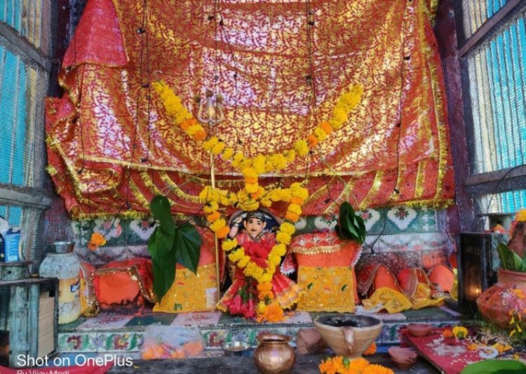 माँ नानादेवी मंदिर में महायज्ञ, कन्या भोज के साथ नवरात्रि पर्व की पूर्णाहुति