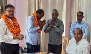 विदाई समारोह का हुआ आयोजन