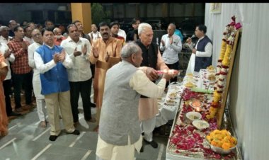 पोरवाल समाज ने अन्नकूट में लगाया छप्पन भोग