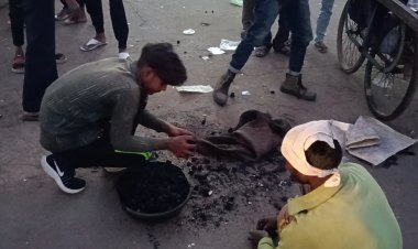 शराब के नशे आये एक युवक ने सिंगोडे भरी लारी सड़क पर गिराई,सिंगोडे बेच रहे युवक से की मारपीट