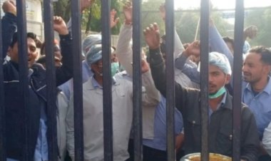 मजदूरों ने कम्पनी प्रबन्धन के खिलाफ जमकर नारेबाजी की