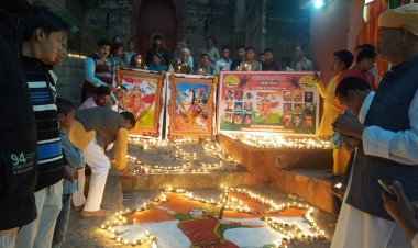 स्वतंत्रता का अमृत महोत्सव का नगर में दीपोत्सव के साथ शुभारम्भ