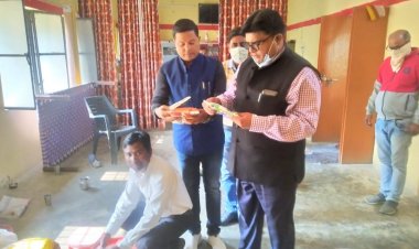 जिलाधिकारी द्वारा कस्तूरबा गाँधी व आवासीय विद्यालय दोस्तपुर का किया गया आकस्मिक निरीक्षण।