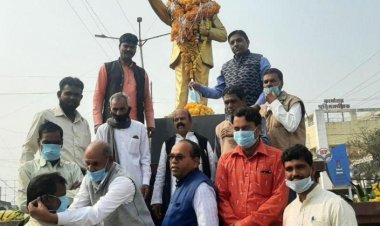 अभा अनुसूचित जाति परिषद ने मास्क वितरण एवं माल्यार्पण कर मनाया महापरिनिर्वाण दिवस