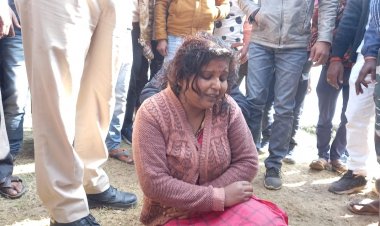 ससुरालियों की प्रताड़ना से आज़िज़ युवती ने बेतवा में कूदकर जान देने की कोशिश की।