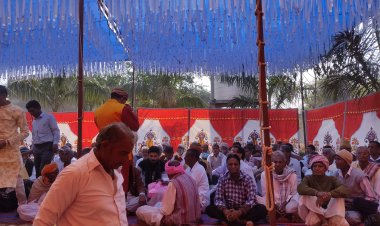 कुँआ मे यादव समाज की महिलाओ द्वारा धर्मराजा के  व्रत का सामूहिक उध्यापन l