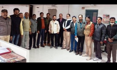 मप्र लिपिक वर्गीय कर्मचारी संघ की बैठक सम्पन्न कर्मचारियों की लंबित समस्याओं पर हुई चर्चा