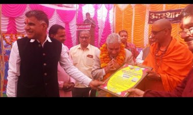 सैनिकों के गांव में बुजुर्गो एवं समाजसेवियों का हुआ सम्मान