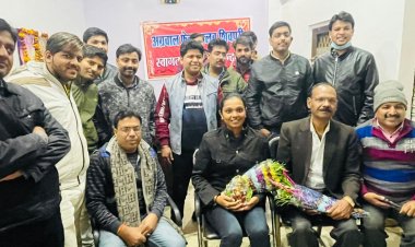 अग्रवाल फ्रेण्ड्स क्लब के द्वारा हाल ही बनी असि.कमाण्डेट पूनम गुप्ता का किया सम्मान: रिंकू पंडित KTG समाचार शिवपुरी एमपी