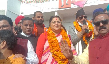 रुद्रपुर ब्लाक प्रमुख के निवास स्थान पर पहुंची भाजपा की विजय संकल्प यात्रा विधायक पद के दावेदार विपिन जलहोत्रा ने दिखाई अपनी ताकत