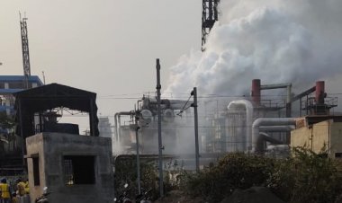 ग्रेसिंग फैक्ट्री में गैस रिसाव पूरा शहर धूहे के गुबार में