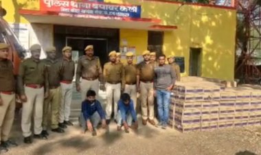 पुलिस ने कार्रवाई करते हुए 440 पेटी अवैध शराब बरामद किया