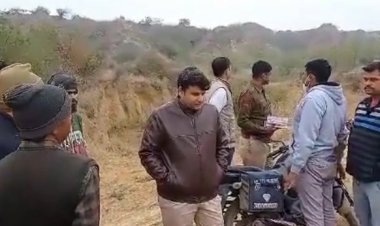 एक अज्ञात युवक का शव मिलने से सनसनी फैल गई