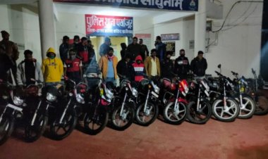 बाइक चोर गिरोह को पुलिस ने दबोचा