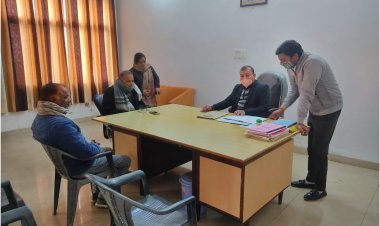 न्यायाधीश/अध्यक्ष, जिला विधिक सेवा प्राधिकरण सुलतानपुर द्वारा कमला नेहरू विधि संकाय लाॅ कालेज में स्थापित लीगल एण्ड क्लीनिक का किया गया निरीक्षण।