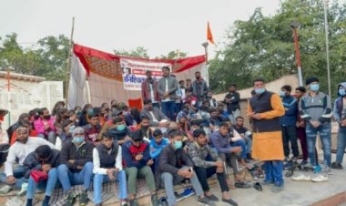 सरकार का ध्यान आकर्षित करने की कोशिश की गई लेकिन सरकार अभी तक आरोपियों को नहीं पकड़ पाई