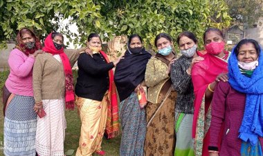 वैश्य महिला समिति की अध्यक्ष सुषमा गोयल की अध्यक्षता में बैठक आयोजित की