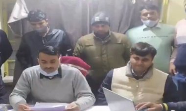 पावर हाउस में कार्यरत दो कर्मचारियों को पांच हजार की रिश्वत लेते रंगेहाथों गिरफ्तार किया
