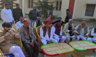 जिला प्रशासन कलक्टर ने जिले के प्रथम नागरिक को नीचा दिखाया