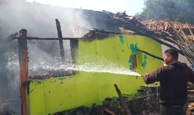 सार्ट सर्किट से घर में लगी आग लाखों का सामान जलकर हुआ खाक