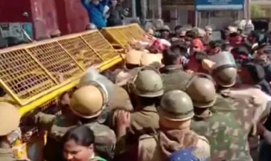 भाजपा कार्यकर्ताओं पर लाठीचार्ज के विरोध में राज्य सरकार के खिलाफ प्रदर्शन कर ज्ञापन सौंपा