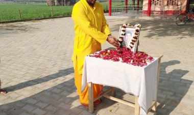 रायबरेली के सताओ विकासखंड में लता जी के याद में श्रद्धांजलि सभा रखे गए