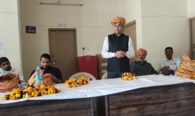 नर्सेज द्वारा स्नेह मिलन समारोह सी एच सी थानागाजी स्थित धर्मशाला में आयोजित किया
