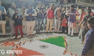 पुलवामा के शहीदों को श्रद्धांजलि भारत माता की आरती कर वीर जवानों की शहादत को याद किया