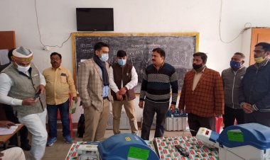 विधानसभा सामान्य निर्वाचन-2022 को सकुशल व निष्पक्ष रूप से सम्पन्न कराए जाने हेतु मतदान कार्मिकों का पार्टीवार द्वितीय प्रशिक्षण का द्वितीय दिवस का प्रशिक्षण सम्पन्न हुआ।