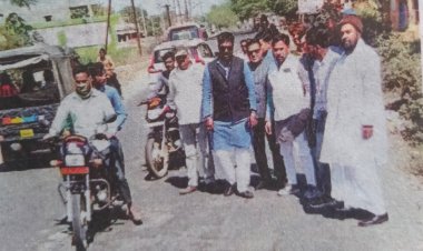 सड़क निर्माण के लिए बसंत मालपानी की पदयात्रा