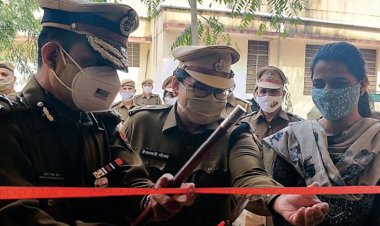 उमेश चन्द्र दत्ता के अलवर आगमन के अवसर पर यूआईटी द्वारा नव रेनोवोटेड फिजियोथेरेपी सेंटर का उदघाटन किया
