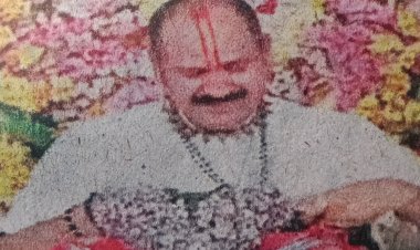 भावुक हुए पंडित प्रदीप मिश्रा स्थगित करना पड़ा कार्यक्रम