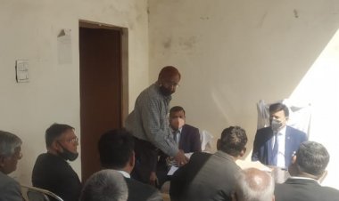 मा0 मोटर दुर्घटना दावा न्यायाधिकरण सुलतानपुर की अध्यक्षता/संरक्षता में राष्ट्रीय लोक अदालत को सफल बनाये जाने हेतु बैठक हुई आयोजित।