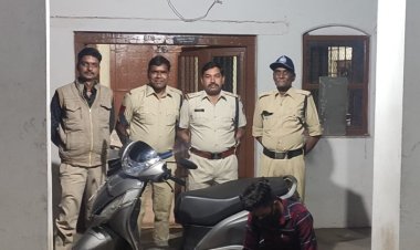 देवास जिले में आबकारी विभाग की अवैध मदिरा के विरुद्ध लगातार कार्रवाई ।