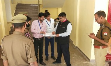 मतगणना को सकुशल व शांतिपूर्ण सम्पन्न कराये जाने हेतु जिला निर्वाचन अधिकारी/जिला मजिस्ट्रेट व पुलिस उपमहानिरीक्षक द्वारा मण्डी परिसर अमहट का किया गया निरीक्षण।