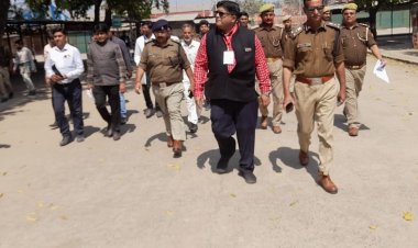मतगणना को सकुशल व शांतिपूर्ण सम्पन्न कराये जाने हेतु मा0 प्रेक्षक 187-इसौली वि0स0निर्वा0 क्षेत्र, जिला निर्वाचन अधिकारी/जिला मजिस्ट्रेट व पुलिस उपमहानिरीक्षक द्वारा मण्डी परिसर अमहट का निरीक्षण कर लिया गया जायजा।