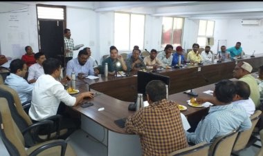 कलेक्टर श्री शुक्ला ने पत्रकारों के साथ बैठक कर ‘’एडवेंचर फेस्ट’’ आयोजन की दी जानकारी।