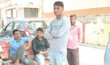 ट्रैक्टर व बाइक के बीच हुई भिड़ंत में बाइक सवार पति पत्नी घायल हो गई