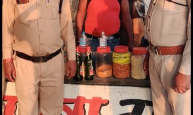 देवास जिले में  आबकारी विभाग ने  अवैध मदिरा के विरुद्ध व्रत कन्नौद में  की कार्यवाही