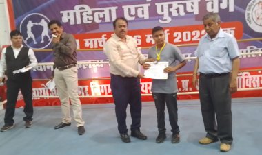राज्यस्तरीय बॉक्सिंग प्रतियोगिता में इंदौर के हर्षित ने जीता कांस्य पदक