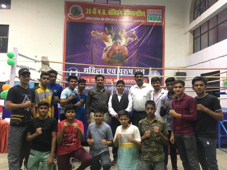 राज्यस्तरीय बॉक्सिंग प्रतियोगिता में इंदौर के हर्षित ने जीता कांस्य पदक