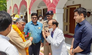 राज्य मंत्री की अध्यक्षता में विकास कार्यों व कानून व्यवस्था की समीक्षा बैठक हुई आयोजित।