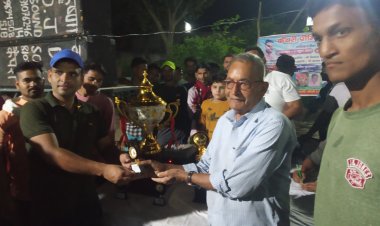 कैंथरी में रात्रिकालीन क्रिकेट प्रतियोगिता