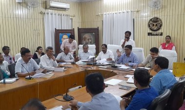 जिलाधिकारी की अध्यक्षता में जिला वृक्षारोपण समिति की बैठक हुई सम्पन्न।
