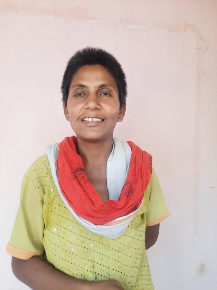 मेरठ जिले की रहने वाली संजो नाम की महिला का "मां सेवा संस्थान" कर रहा है महिला के परिजनों की तलाश।