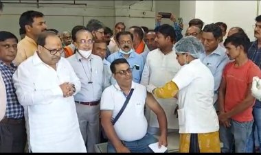मा.विधायक द्वारा 19 लाख लोगों को कोविड-19 के मुफ्त बूस्टर डोज अभियान का शुभारंभ किया गया।