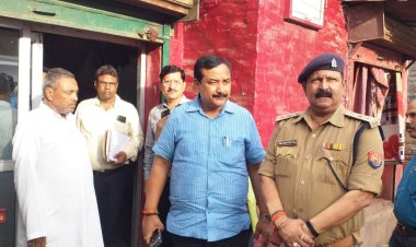 अवैध रूप से संचालित मांस की दुकानों को बिना लाइसेन्स के संचालित करने पर विक्रेताओं को दिया गया कड़ा निर्देश।